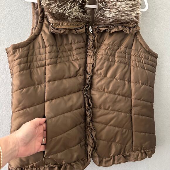 New Directions Brown Puffer Vest W/ Faux Fur Collar And Ruffle Detail Womens XL - Picture 3 of 12